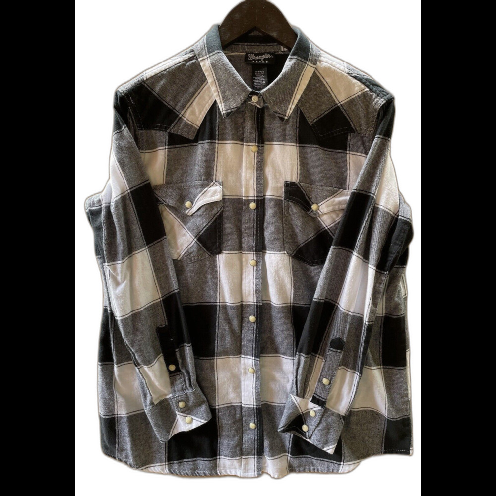 Wrangler Retro Shirt Women’s Med Black And White Plaid Long Sleeve Snaps